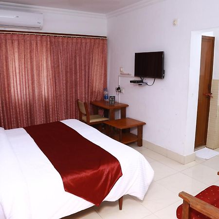 Hotel Nandanam Guruvāyūr Exterior foto
